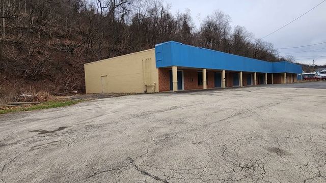 3411-3423 5th Ave, N Versailles, PA 15137