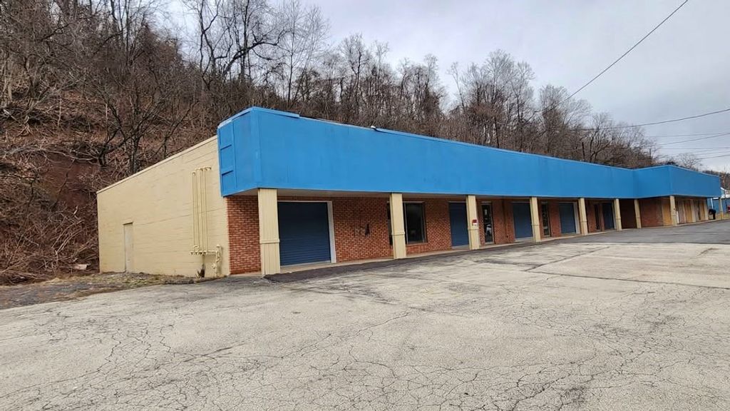3411-3423 5th Ave, N Versailles, PA 15137