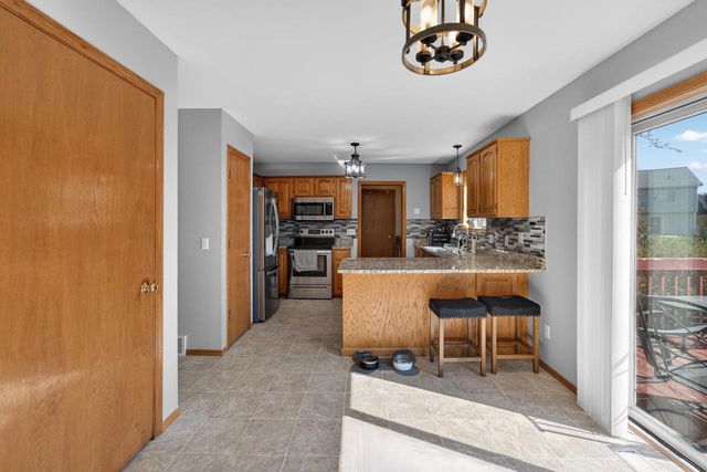 603 Sunnybrook Drive, Deforest, WI 53532