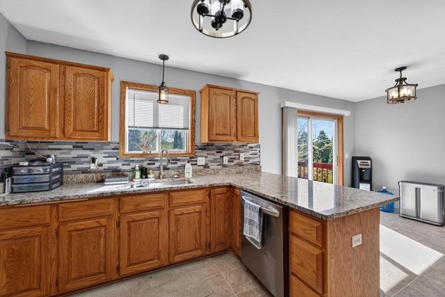 603 Sunnybrook Drive, Deforest, WI 53532