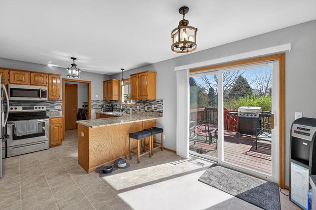 603 Sunnybrook Drive, Deforest, WI 53532
