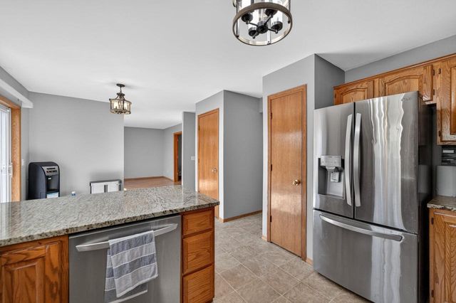 603 Sunnybrook Drive, Deforest, WI 53532