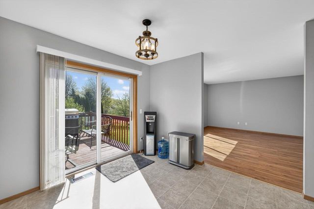 603 Sunnybrook Drive, Deforest, WI 53532