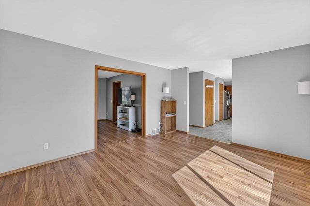 603 Sunnybrook Drive, Deforest, WI 53532