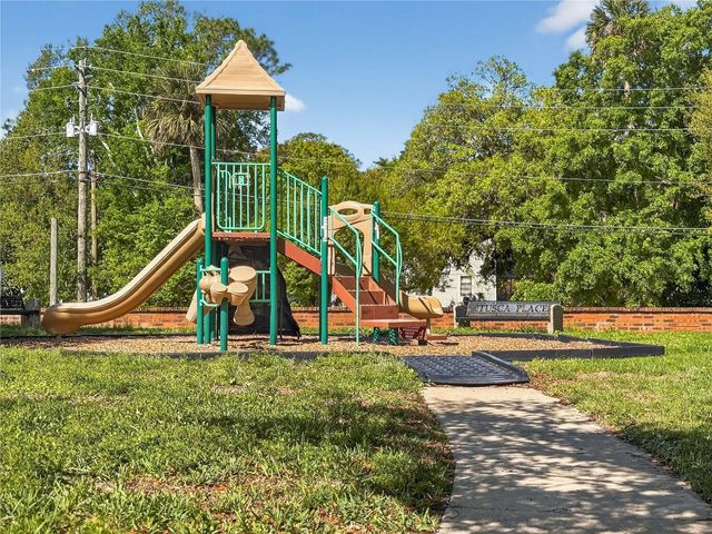 2117 LILIPETAL COURT, Sanford, FL 32771