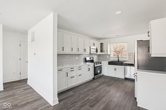 21 N Devon Avenue, Indianapolis, IN 46219