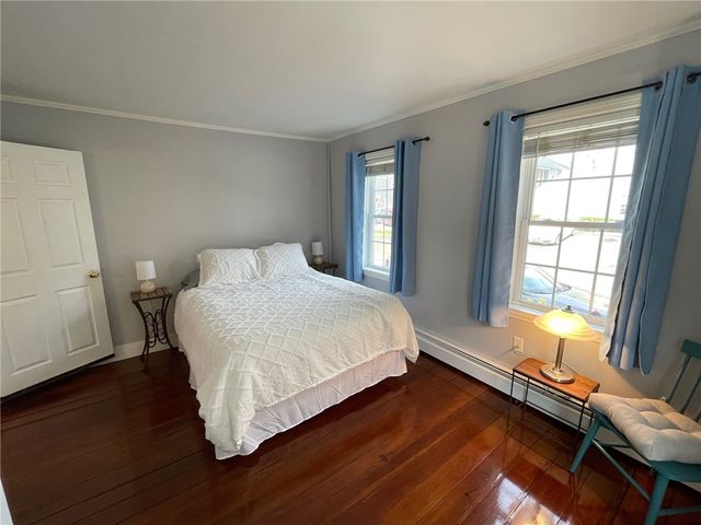 12 Callender Avenue 1, Newport, RI 02840