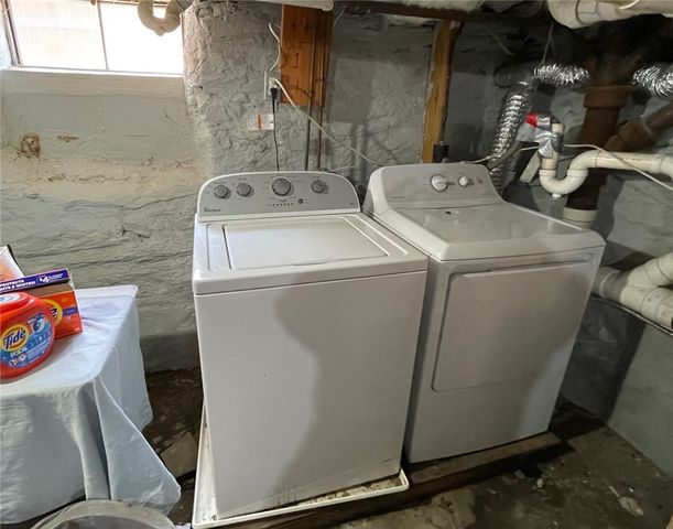 12 Callender Avenue 1, Newport, RI 02840