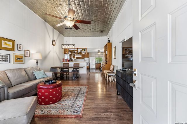 114 Turner, Boerne, TX 78006