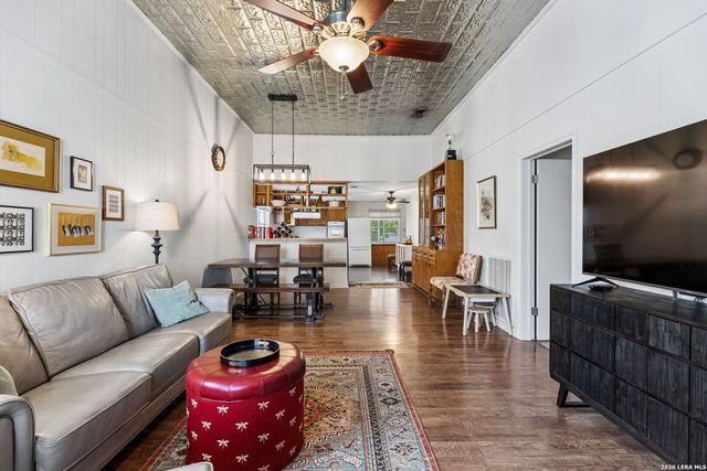 114 Turner, Boerne, TX 78006