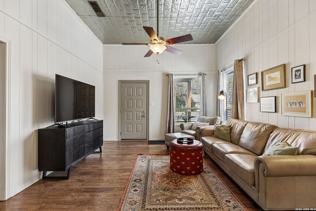 114 Turner, Boerne, TX 78006