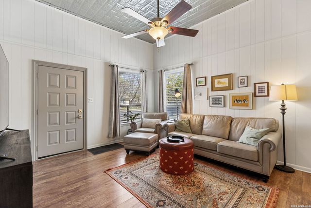 114 Turner, Boerne, TX 78006