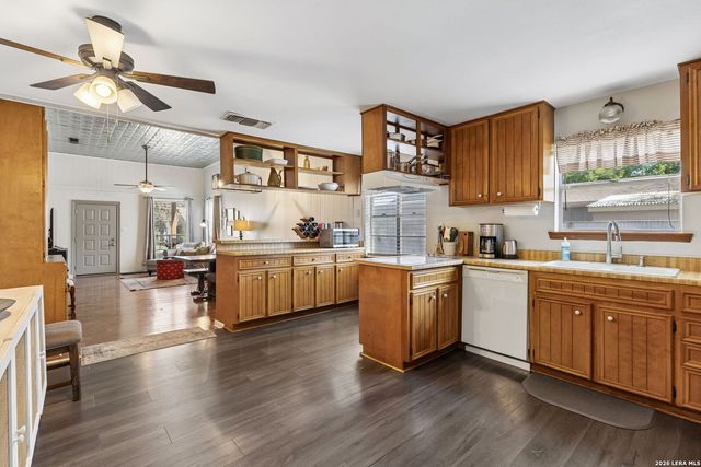 114 Turner, Boerne, TX 78006