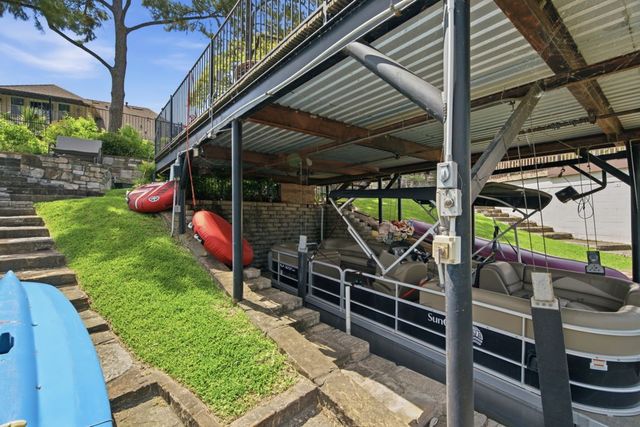 325 Driftwood Court, Azle, TX 76020