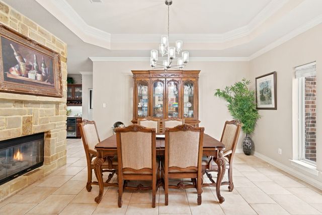 325 Driftwood Court, Azle, TX 76020