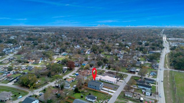 8114 Double Ave B, Houston, TX 77088