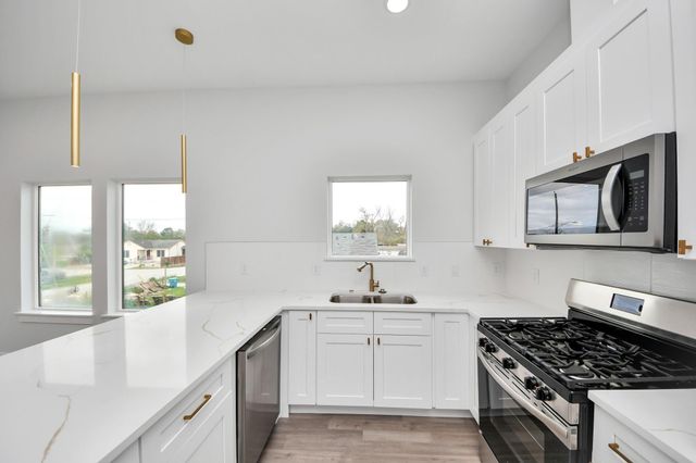 8114 Double Ave B, Houston, TX 77088