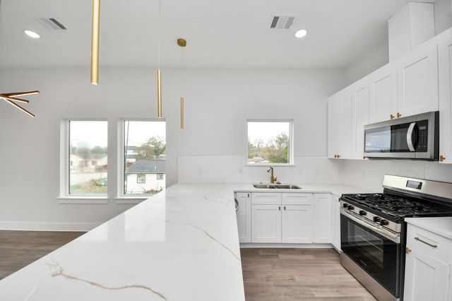 8114 Double Ave B, Houston, TX 77088