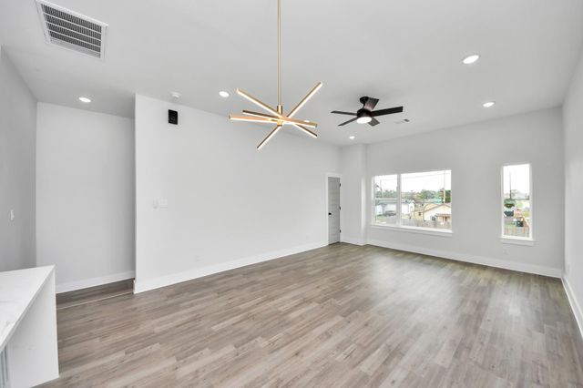 8114 Double Ave B, Houston, TX 77088