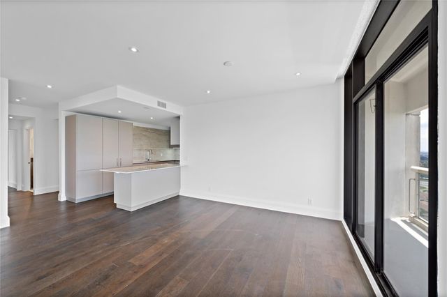 1701 Hermann Drive 21F, Houston, TX 77004