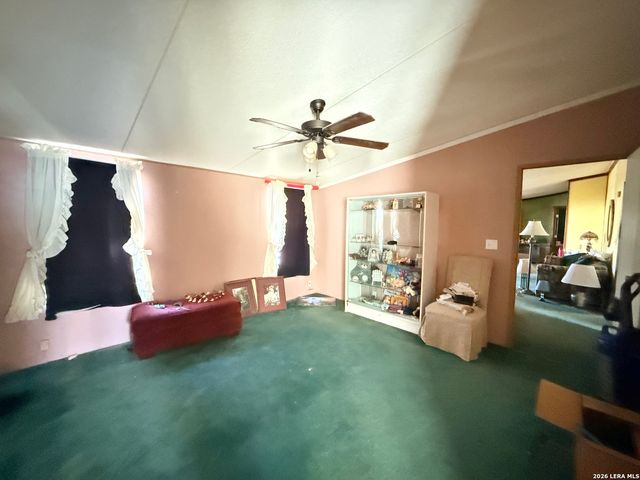 22906 skila, Elmendorf, TX 78112