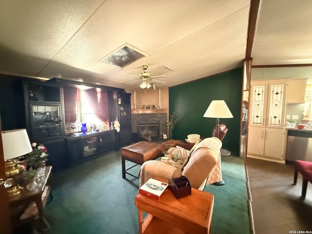 22906 skila, Elmendorf, TX 78112