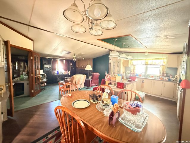 22906 skila, Elmendorf, TX 78112