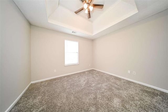 505 Vaughan Valley View, Hampton, GA 30228