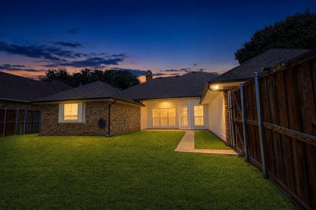 1520 Nettleton Drive, Desoto, TX 75115