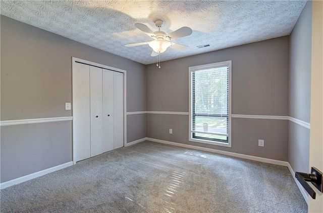 1032 Summer Place NW, Acworth, GA 30102