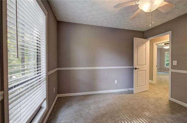 1032 Summer Place NW, Acworth, GA 30102
