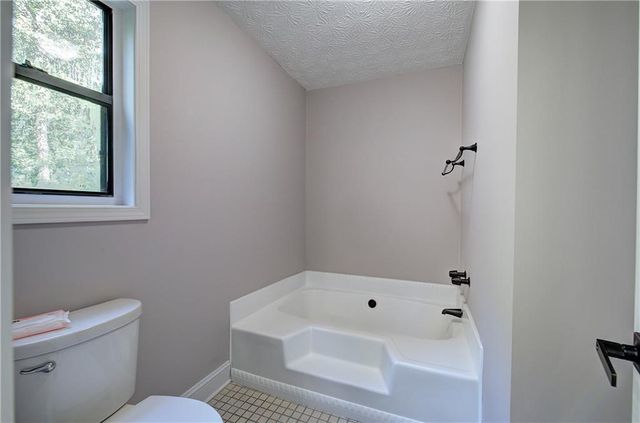1032 Summer Place NW, Acworth, GA 30102