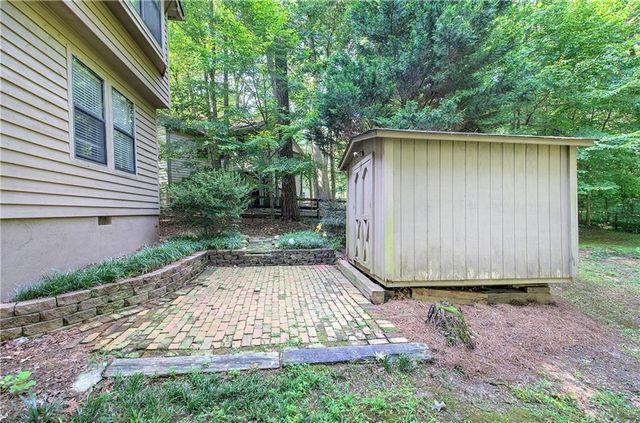 1032 Summer Place NW, Acworth, GA 30102