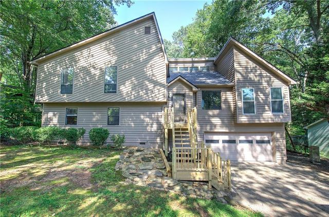 1032 Summer Place NW, Acworth, GA 30102