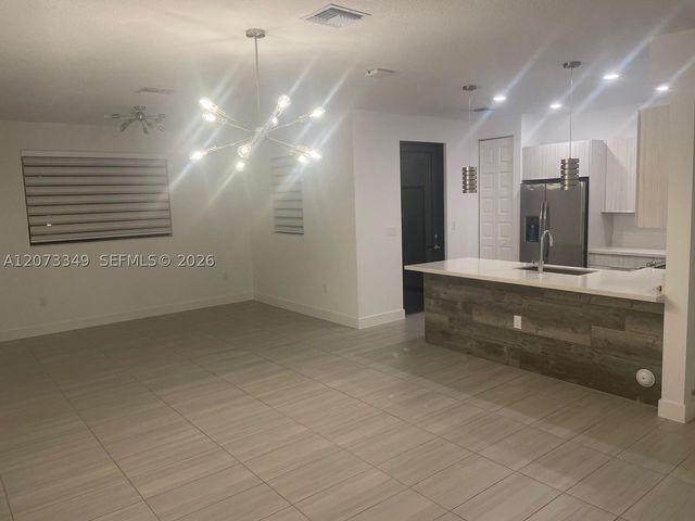 10445 NW 81st Ter 10445, Doral, FL 33178