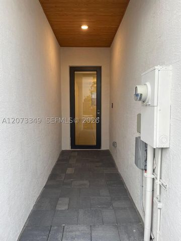10445 NW 81st Ter 10445, Doral, FL 33178