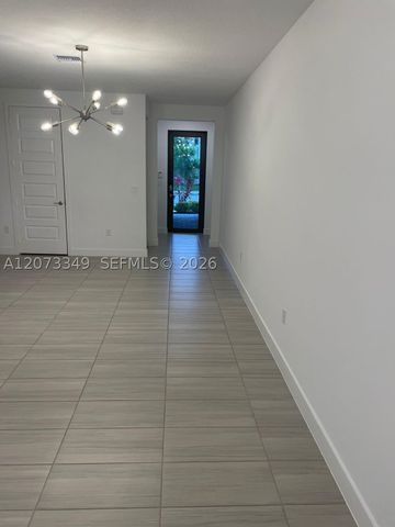 10445 NW 81st Ter 10445, Doral, FL 33178