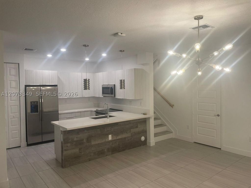 10445 NW 81st Ter 10445, Doral, FL 33178