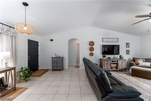 2118 Moore AVE, Alva, FL 33920