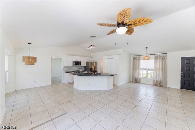 2118 Moore AVE, Alva, FL 33920