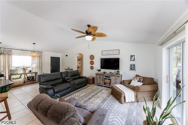 2118 Moore AVE, Alva, FL 33920