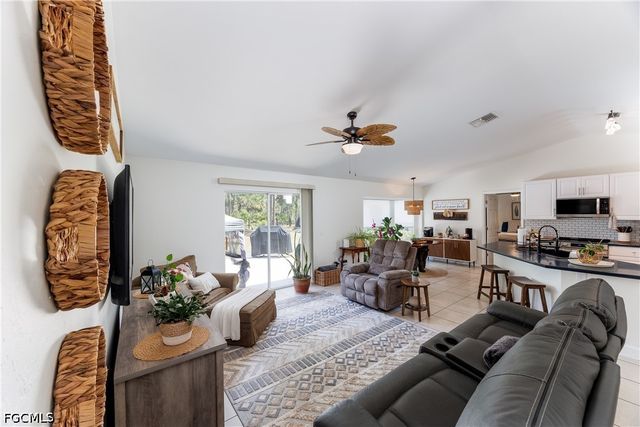 2118 Moore AVE, Alva, FL 33920