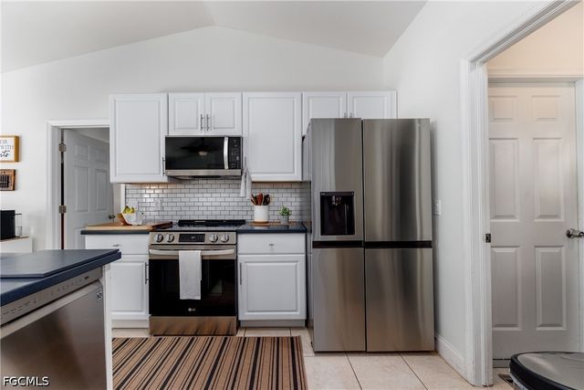 2118 Moore AVE, Alva, FL 33920