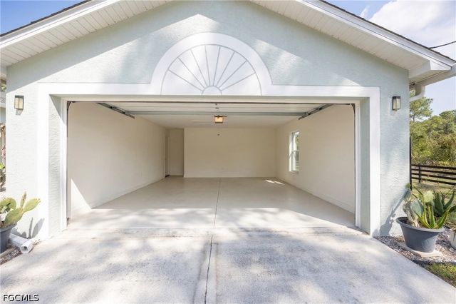 2118 Moore AVE, Alva, FL 33920