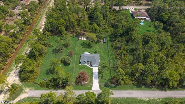 2118 Moore AVE, Alva, FL 33920