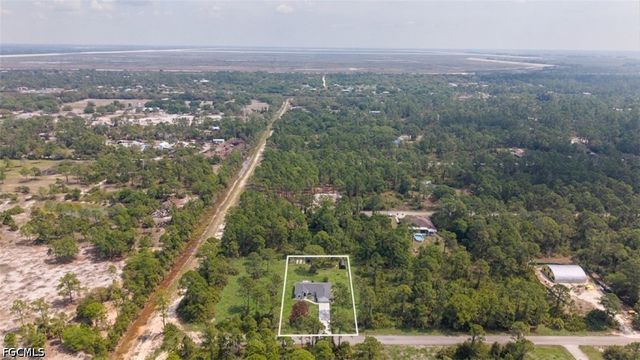 2118 Moore AVE, Alva, FL 33920