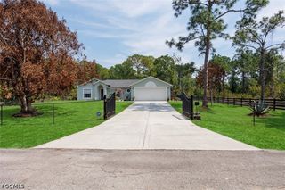 2118 Moore AVE, Alva, FL 33920