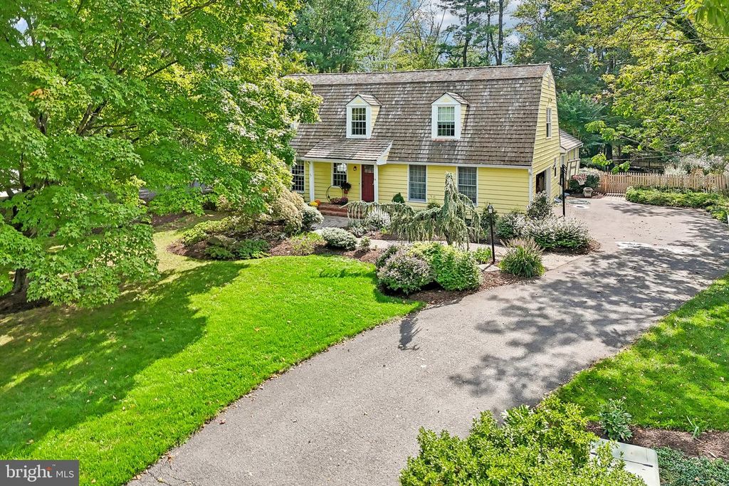 22 SCUDDER CT, PENNINGTON, NJ 08534 — exterior