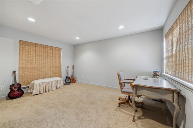 230 Gessner Road, Houston, TX 77024