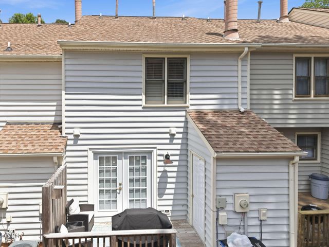 6562 English Oaks Drive, Raleigh, NC 27615